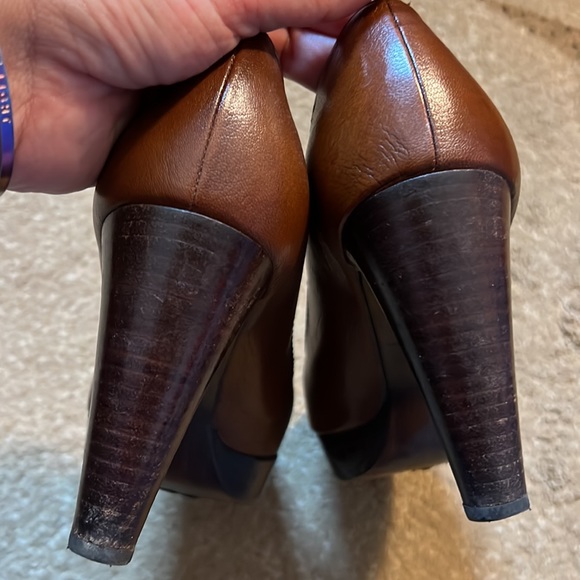 Stuart Weitzman Brown Platform Heels - Picture 5 of 9